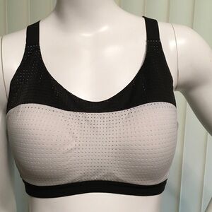 Elegant Black and Gray Sports Bra